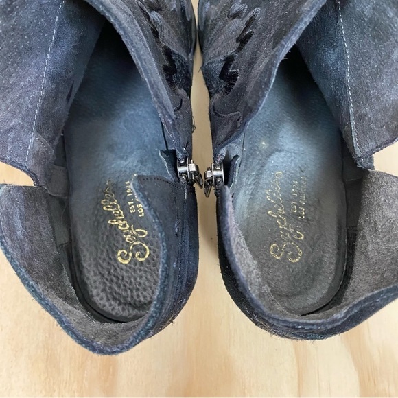 Seychelles Embroidered Black Suede Lantern Bootie Seychelles Embroidered Black Suede Lantern Bootie